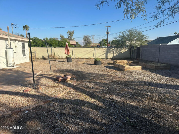 Property Photo:  925 E Henry Street  AZ 85288 