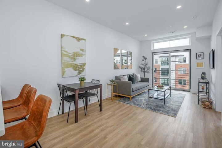 Property Photo:  2310 4th Street NE 4th Fl Unit 22  DC 20002 