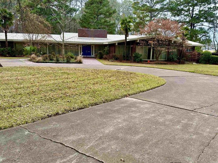 Property Photo: 1215 N Washington Street AR 71753