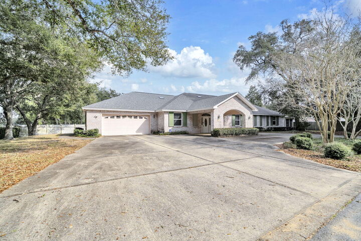 Property Photo:  1227 Twin Bay Drive  FL 32547 