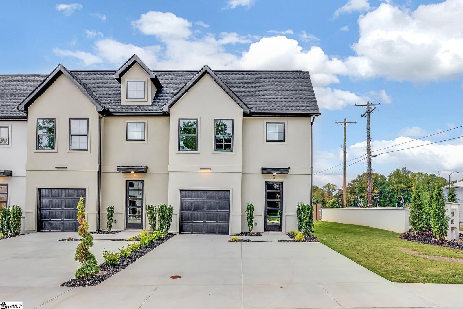 Property Photo:  2 Taverly Drive  SC 29605 