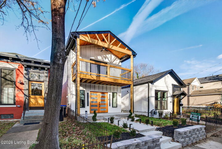 Property Photo:  823 Chestnut St  KY 40204 