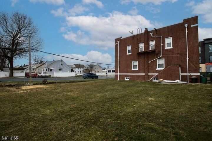 Property Photo:  439 Willow Ave 3  NJ 07027 