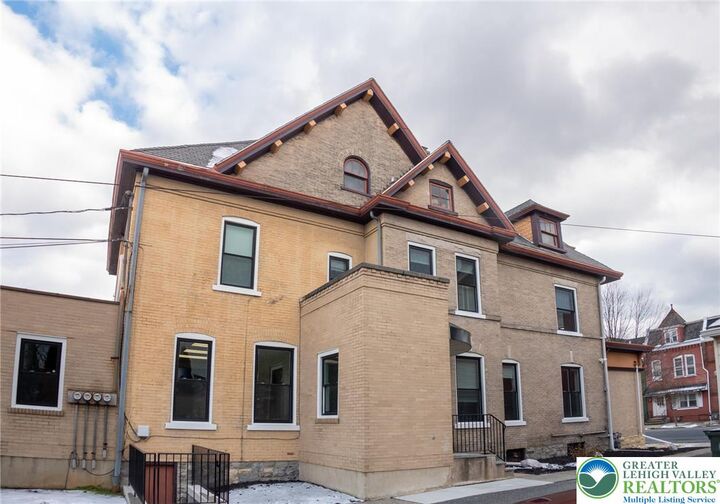 Property Photo: 316 W Broad Street W 2 PA 18018