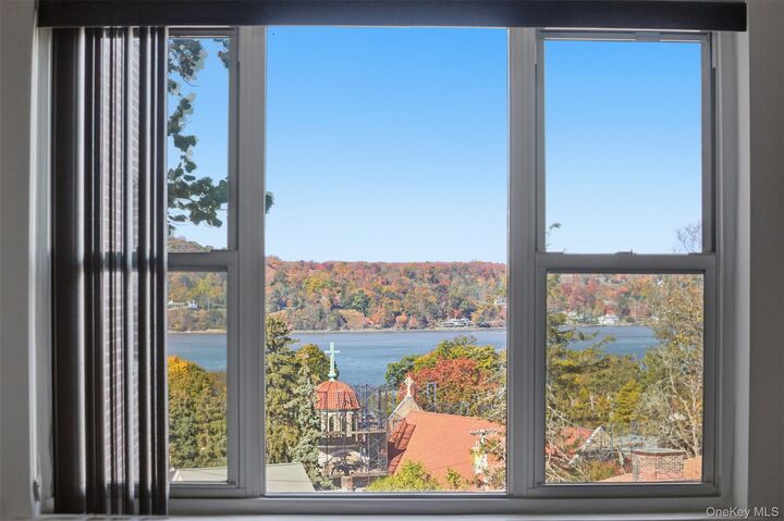 Property Photo:  565 Broadway 4F  NY 10706 