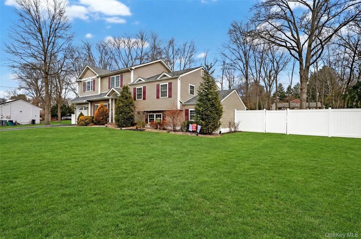 Property Photo:  40 Windmill Lane  NY 10956 
