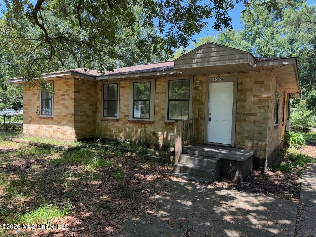 Property Photo:  2020 41st Avenue  MS 39501 