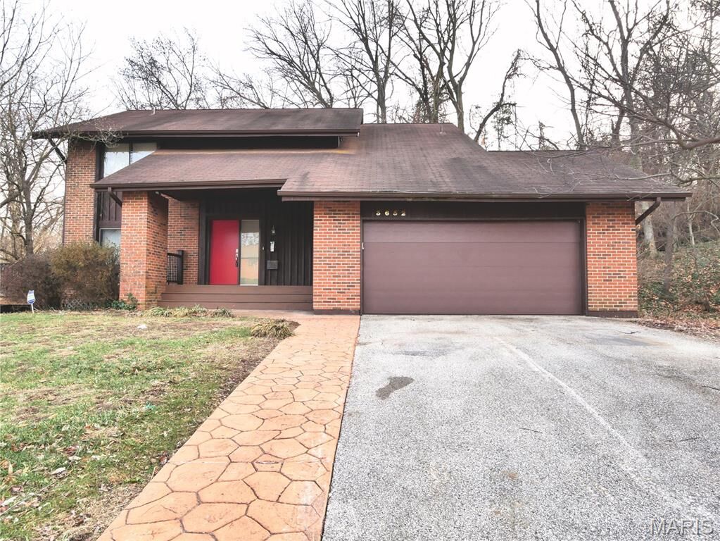 Property Photo:  3652 Knollstone Drive  MO 63135 