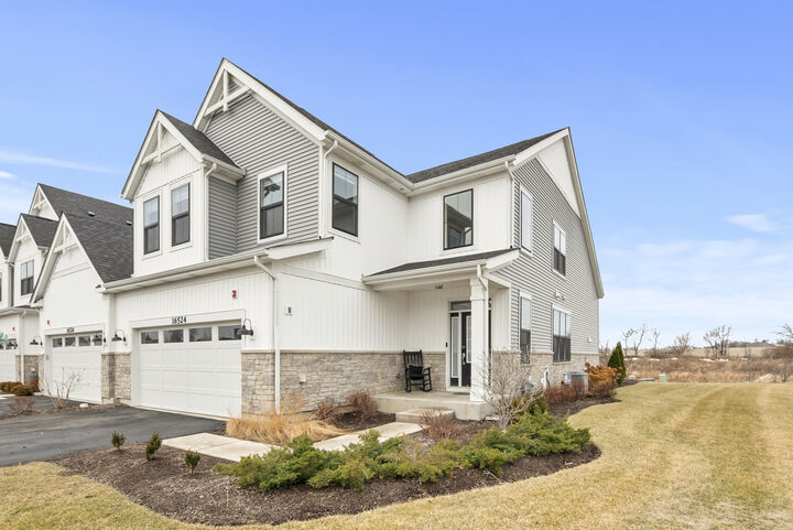 Property Photo:  16524 S Winding Creek Lane  IL 60441 