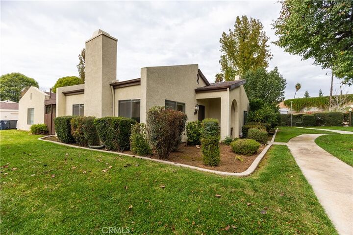 Property Photo: 1044 Ardmore CA 92374