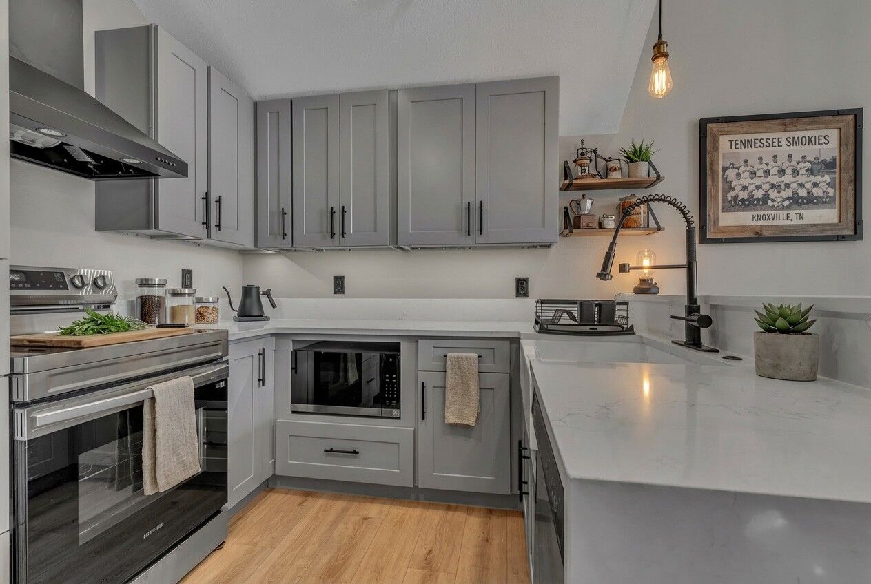 Property Photo:  105 W Jackson Ave 9  TN 37902 