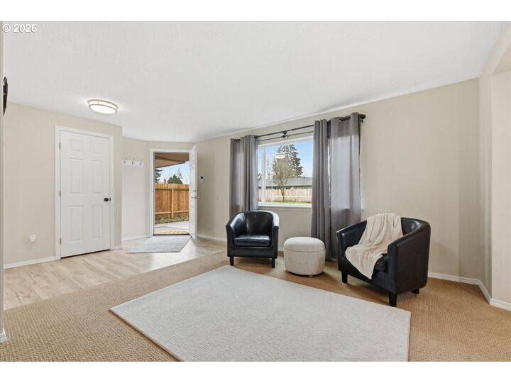 Property Photo:  2907 Drummond Ave  WA 98661 