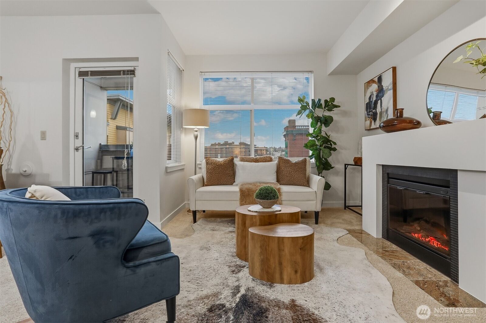 Property Photo: 5450 Leary Avenue NW 641 WA 98107