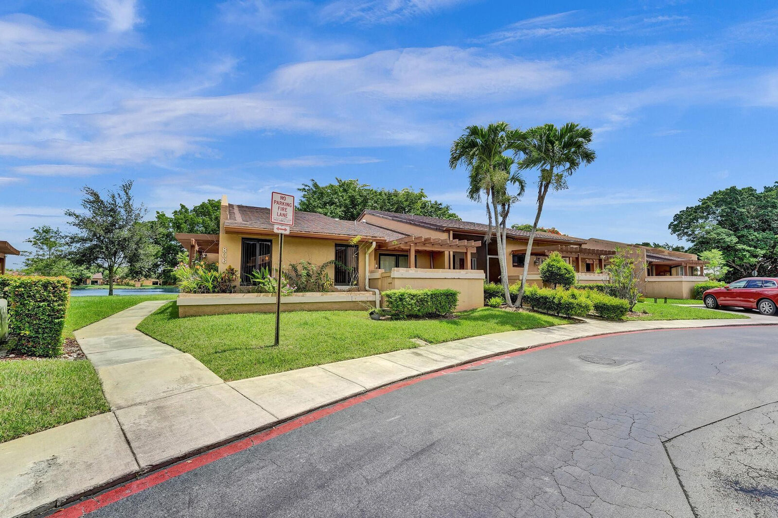 Property Photo:  806 NW 79th Terrace 806  FL 33324 