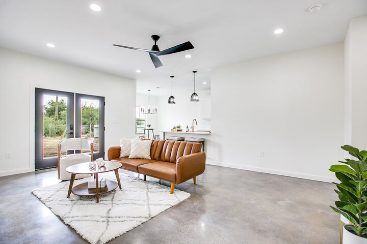 Property Photo:  21 W 20th Street  TX 76903 