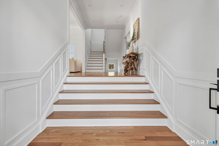 Property Photo:  212 Milford Point Road  CT 06460 