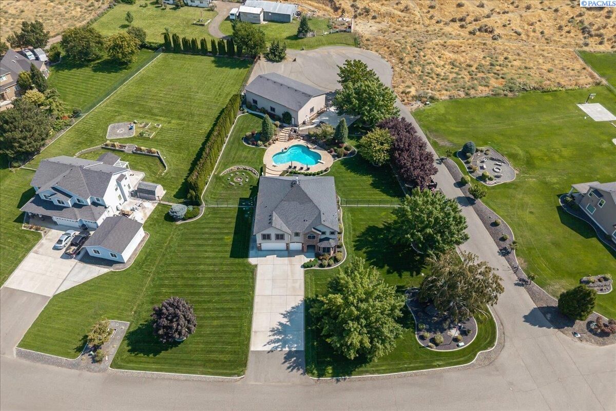 Property Photo:  7515 Sandy Ridge Road  WA 99301 