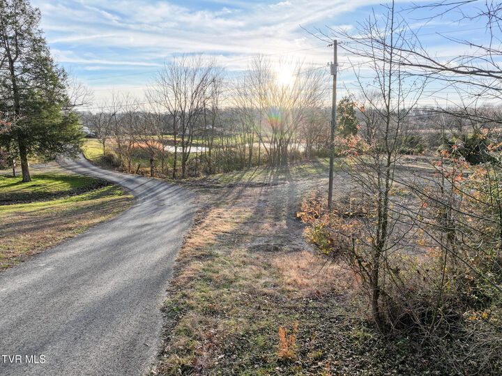 Property Photo: 138 Logan Lane TN 37891