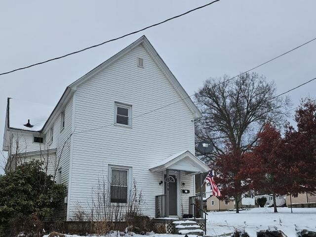 Property Photo: 129 South Street North PA 16365