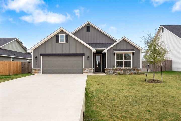 Property Photo:  424 Brazos Bend  TX 77878 