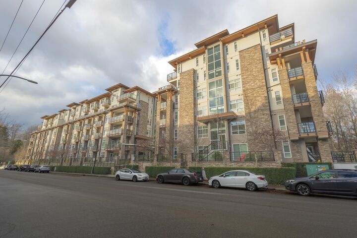 Photo de la propriété:  2465 Wilson Avenue 611  BC V3C 0E6 