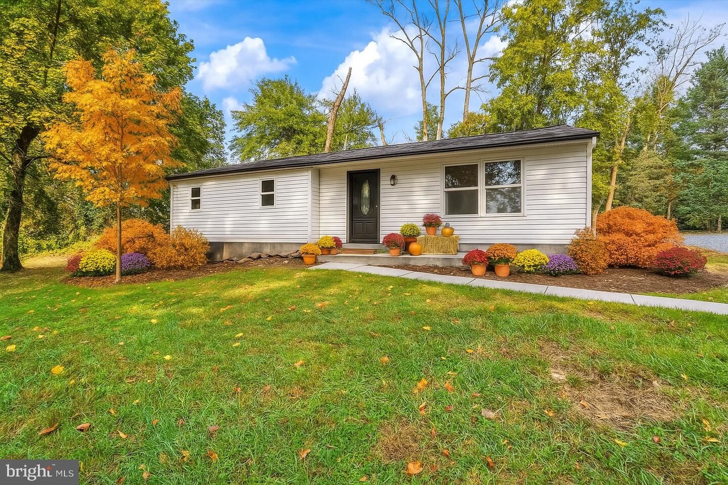 Property Photo:  761 2nd Avenue  PA 17345 