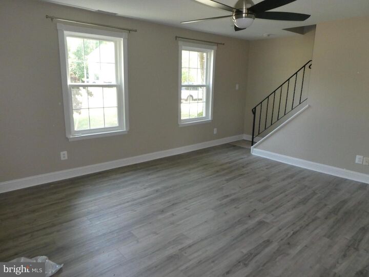 Property Photo:  10 Grasmur Court  NJ 08009 