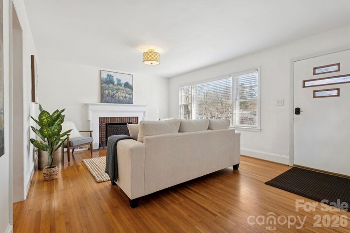 Property Photo: 1127 Westchester Boulevard NC 28205