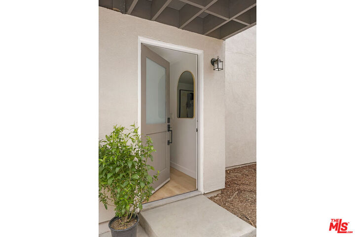 Property Photo:  1191 Crenshaw Blvd  CA 90019 