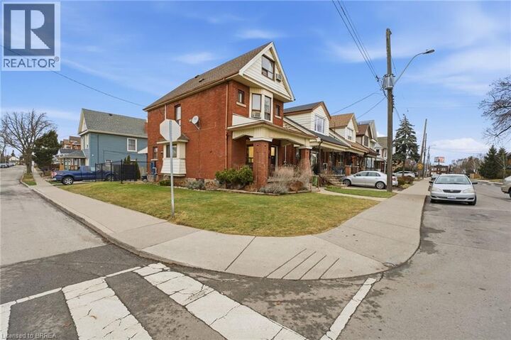 Property Photo:  87 Barnesdale Avenue North  ON L8L 6S4 