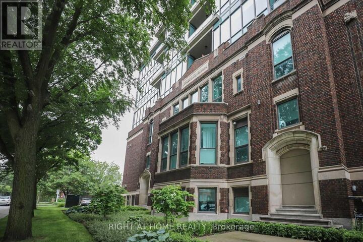 Property Photo:  50 Murray Street West 102  ON L8L 1B3 