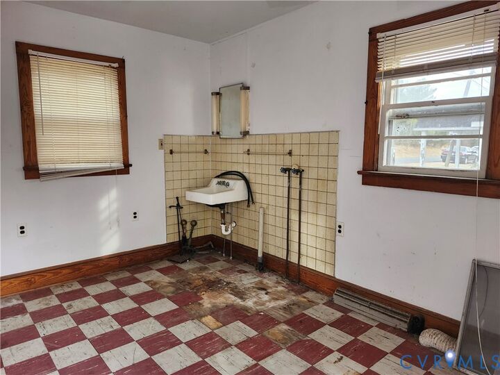 Property Photo:  1801 Roberts Street  VA 23901 