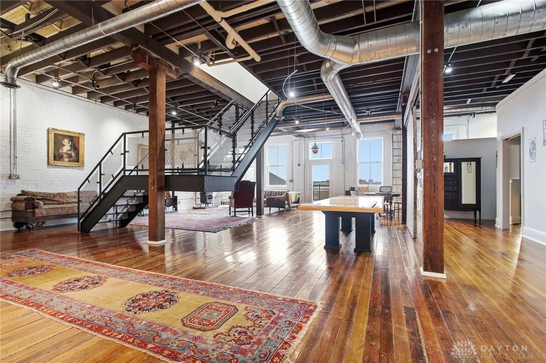 Property Photo:  38 W High Street 3B  OH 45502 