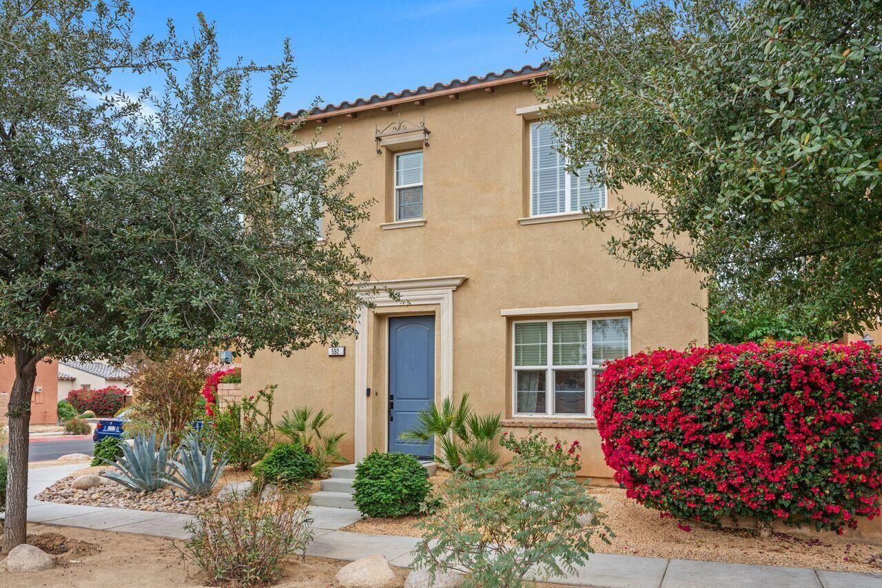 Property Photo:  592 Calle Vibrante  CA 92211 