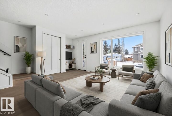 Property Photo:  9113 150 Street NW  AB T5R 1G2 