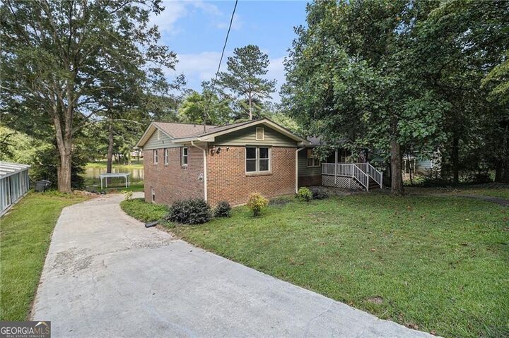 Property Photo: 2545 Rockbridge Road NW GA 30012