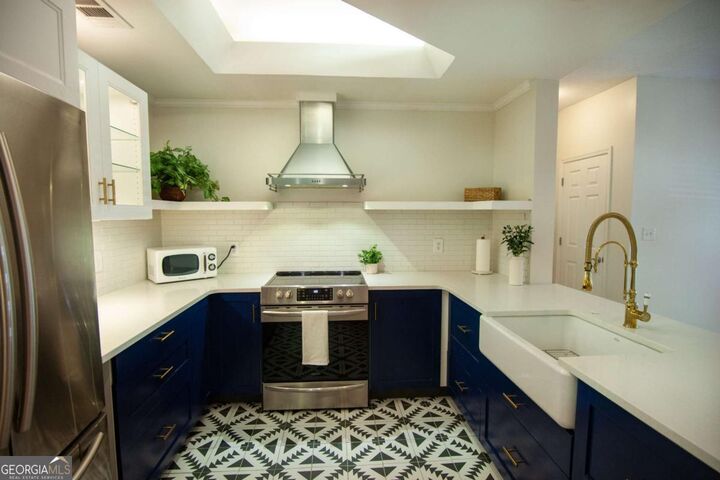 Property Photo:  1025 McGill Park Avenue NE  GA 30312 