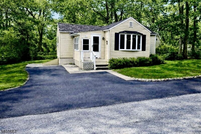 Property Photo:  32 Millburn Rd  NJ 07849 