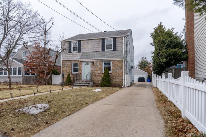 Property Photo:  202 Emerson Place  NY 11580 