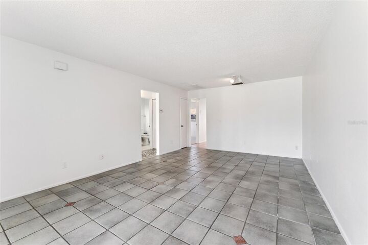 Property Photo: 8137 Parrot Drive FL 32825