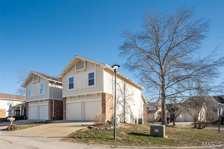 Property Photo:  1337 Stone Run Drive  MO 63021 