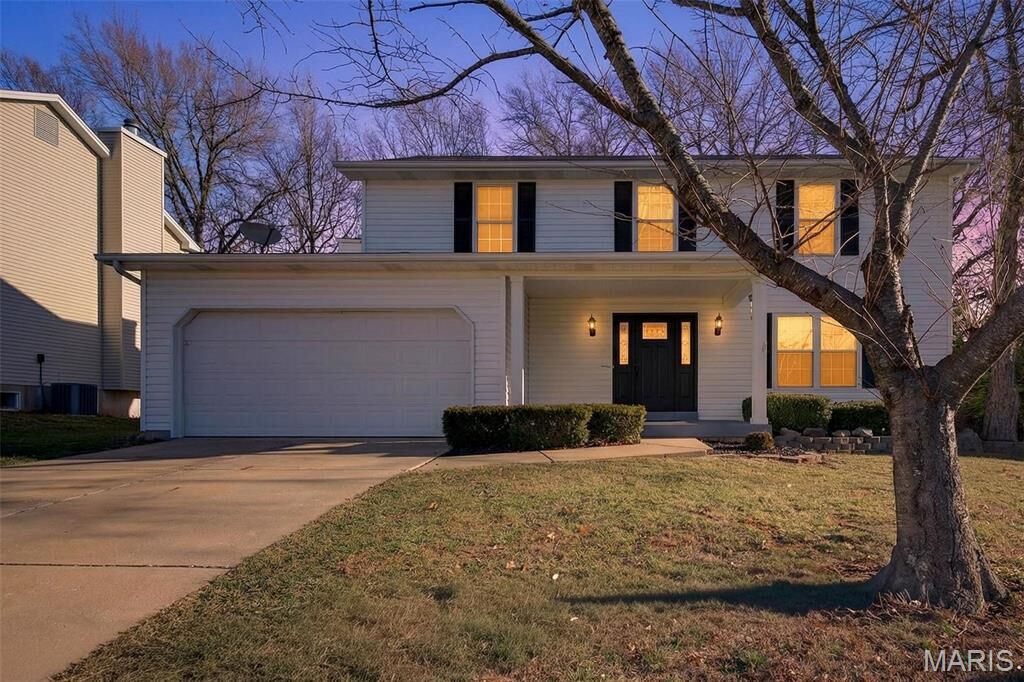 Property Photo:  2927 Bromley Drive  MO 63368 