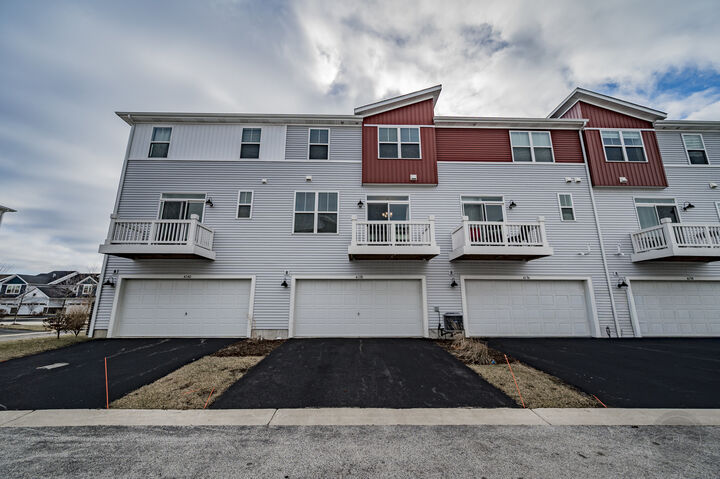 Property Photo:  4138 Irving Road 4138  IL 60504 