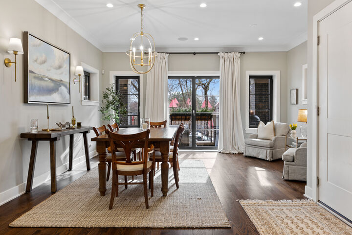 Property Photo:  648 W Webster Avenue 1  IL 60614 