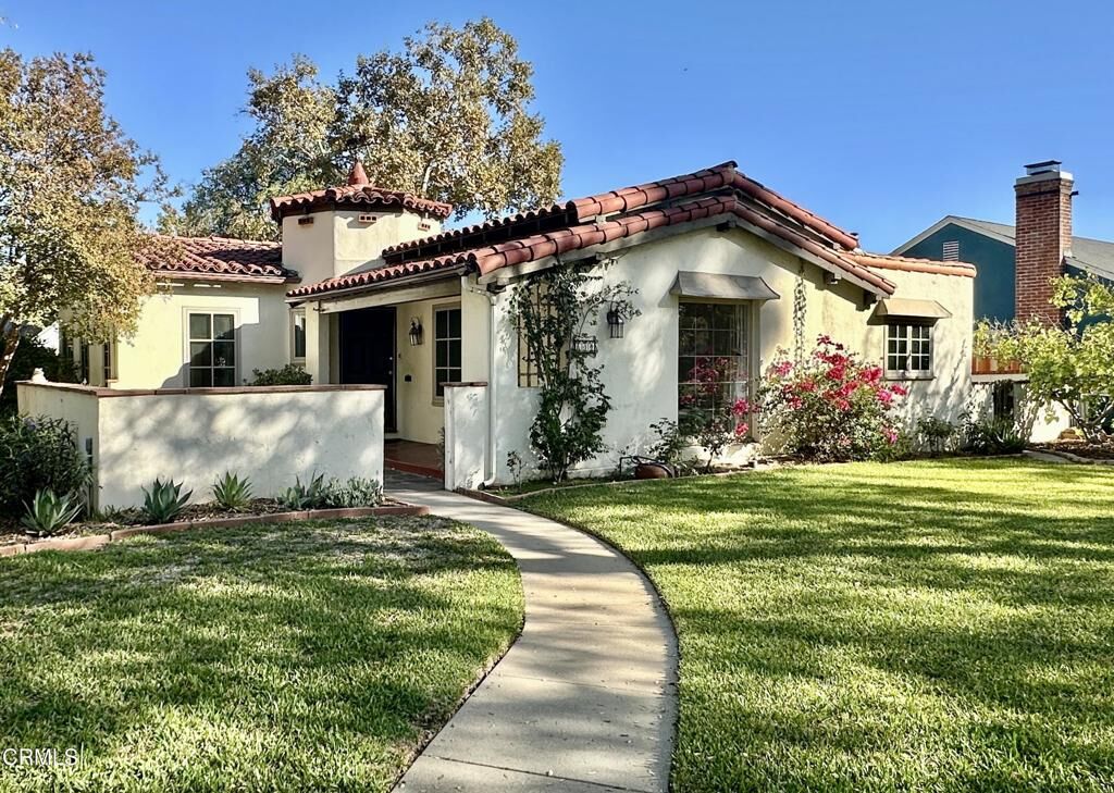 Property Photo: 630 Mercedes Avenue CA