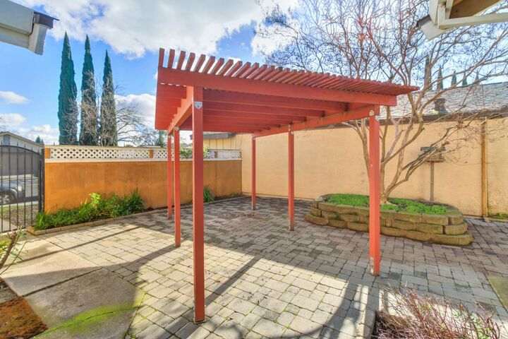 Property Photo:  179 Cedar Rock Circle  CA 95823 