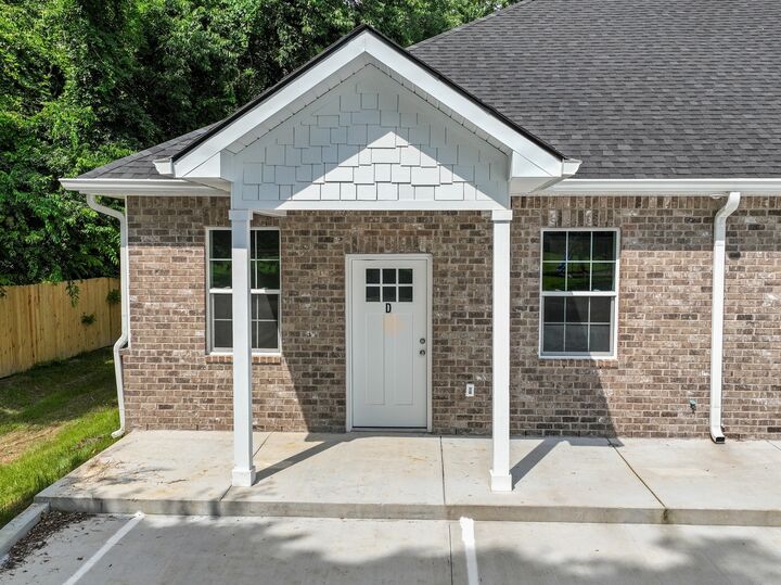 Property Photo:  115 Freeman St A  TN 37388 