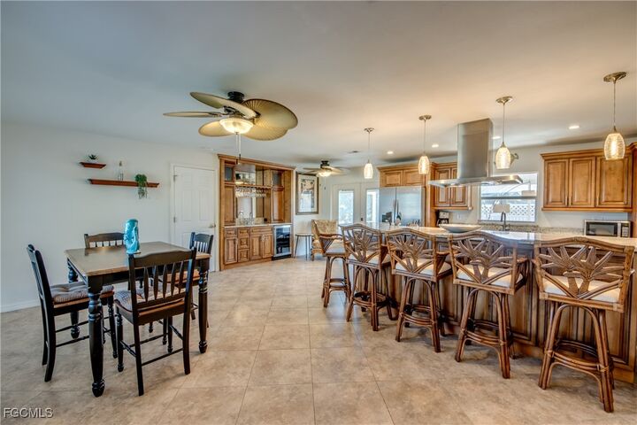 Property Photo: 1122 El Dorado Parkway E FL 33904