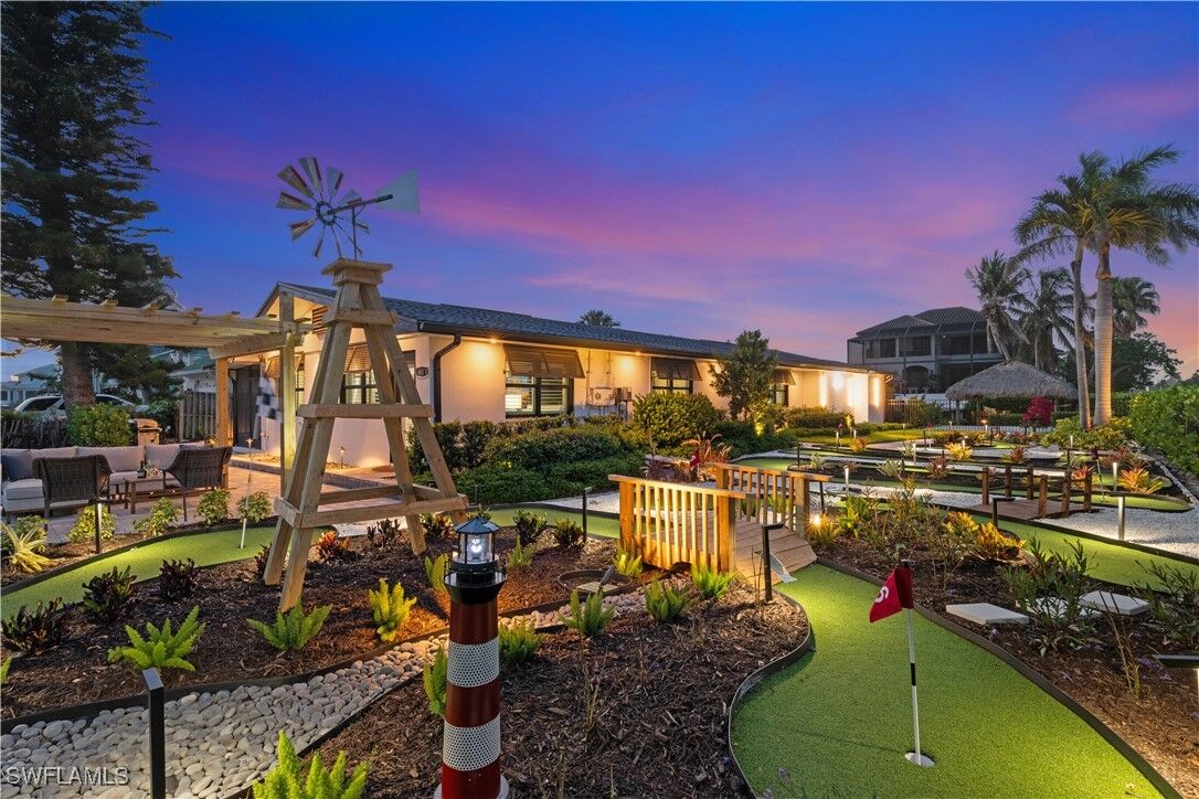 Property Photo: 493 Willet Avenue FL 34108