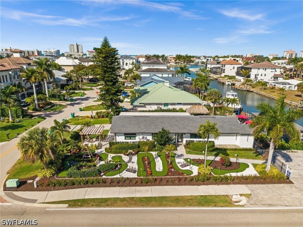Property Photo:  493 Willet Avenue  FL 34108 